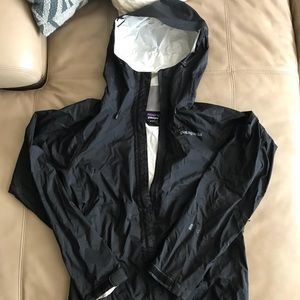Women’s Patagonia Rain Jacket
